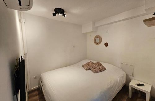 Le Beausset Apartamento | Studio "Le Yellow" avec terrasse et parking
