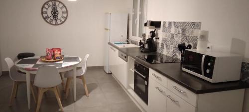 Pont-d'Ain Apartamento | Studio Les Ecureuils