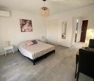 Greoux-les-Bains Apartamento | Studio les fontaines