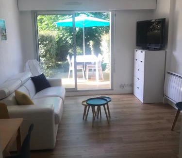 Pornichet Apartamento | Studio Les Pétrels avec terrasse et jardinet à 2 pas de la plage