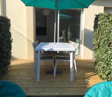 Pornichet Apartamento | Studio Les Pétrels avec terrasse et jardinet à 2 pas de la plage