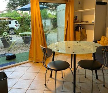 Oullins Apartamento | Studio Les Terrasses