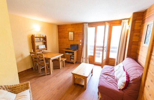 La Salle-les-Alpes Apartamento | Studio lumineux 4 pers., balcon sud, pieds des pistes - Serre Chevalier - FR-1-330F-120