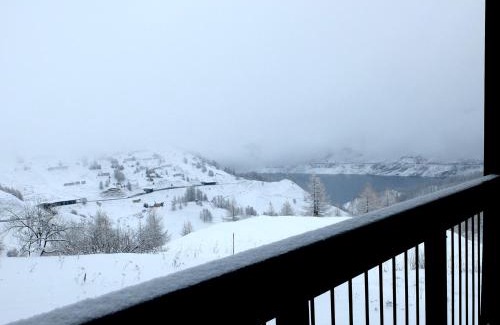 Le Lavachet Apartamento | Studio Lumineux avec Balcon, Proche Pistes et Commerces - Tignes Le Lavachet - FR-1-502-474