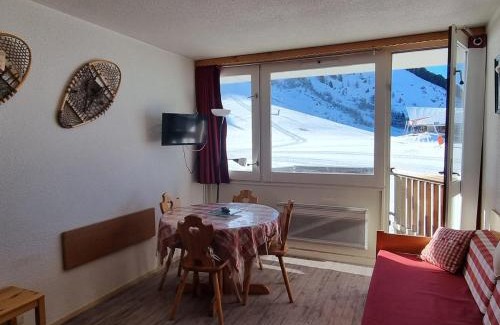 Aime Apartamento | Studio lumineux cabine ski-in/ski-out, 3/4 pers, vue pistes - FR-1-181-2595