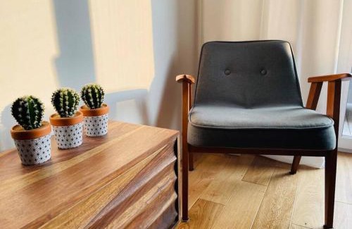Gliwice Apartamento | Studio Mango w/Patio & Parking