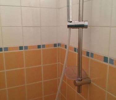 Balaruc-les-Bains Apartamento | Studio meublé 28m2 vue côté Balaruc centre et massif de la Gardiole