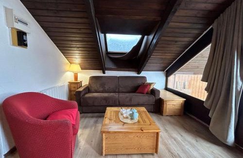 Meribel Centre Apartamento | Studio Mezzanine pour 4 Pers - Centre Méribel, Proche Pistes et Commerces, Animaux Acceptés - FR-1-180-15