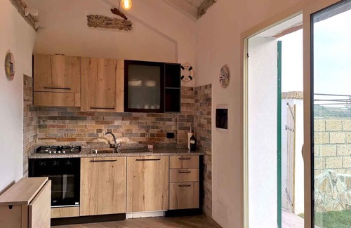 Pompeiana Apartamento | Casa vacacional con terraza, muebles de jardín y piscina