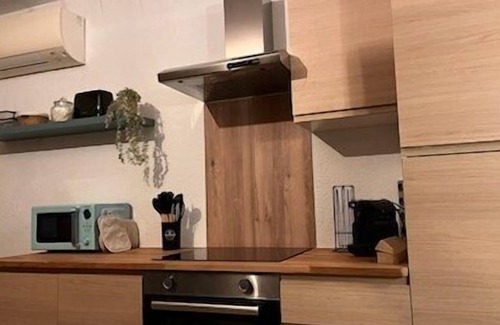 Les Arenes Apartamento | Studio Moderne et Cosy Climatisation, Wifi, Parking et Piscine - 4aren