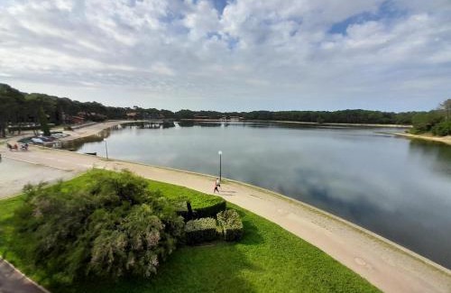 Soustons Apartamento | Studio moderne rénové au bord du lac pour deux personnes à Vieux Boucau - FR-1-239-991