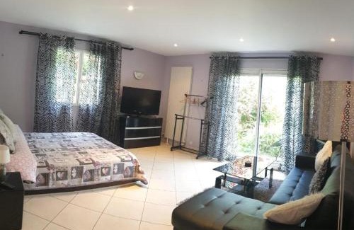 Corbeil-Essonnes Apartamento | Studio Moderne Terrasse Parking près de Paris