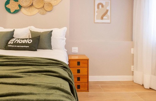 Leme Apartamento | Studio Moderno e Aconchegante para Casal no Leme
