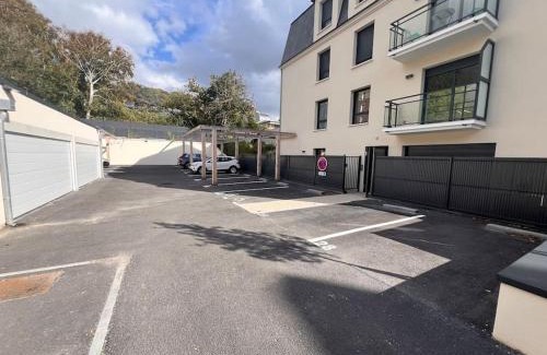 Saint-Martin-du-Littoral Apartamento | Studio Monet - Petite terrasse - Parking Privatif