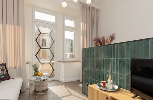 Srodmiescie Apartamento | Studio Narutowicza 38 by Renters