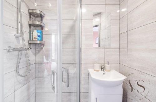 Stoke-on-Trent Apartamento | Studio Near Alton Towers & Longton Station