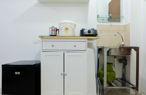 Kayu Putih Apartamento | Studio near Bella Terra Mall at Tifolia Apartment