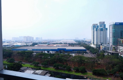 Kayu Putih Apartamento | Studio near Bella Terra Mall at Tifolia Apartment
