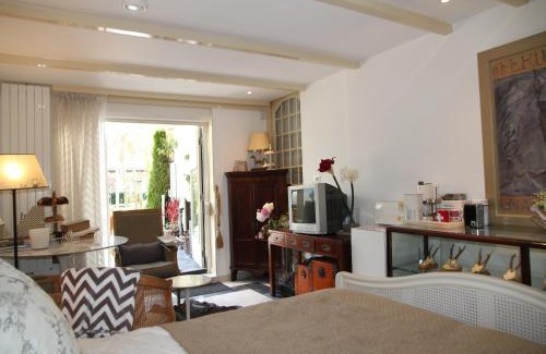 Municipality of Heiloo Casa | Studio near Heiloo Woods and Egmond Beach