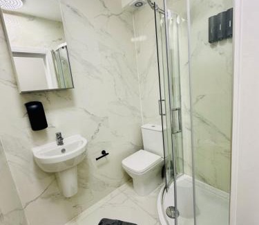 Magherafelt Apartamento | Studio near London Victoria