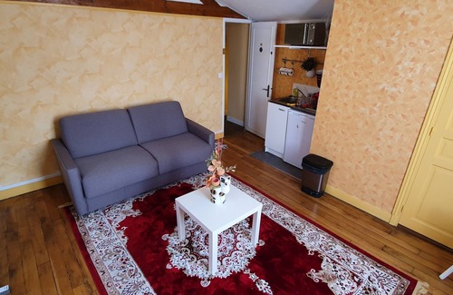 Trappes Apartamento | Estudio cerca de Saint Quentin en Yvelines, Versalles y París