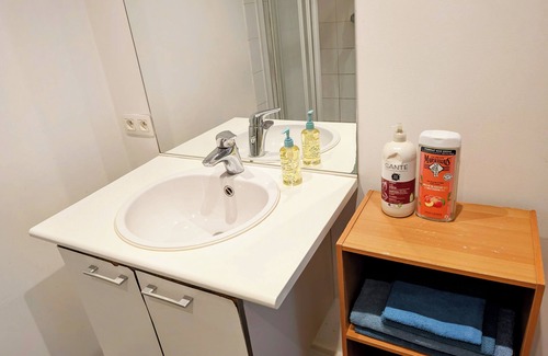 Etterbeek Apartamento | Convenient studio in Montgomery near supermarkets and public transports