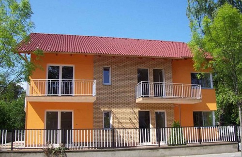 Siofok Apartamento | Apartamento vacacional Cerca de la playa con aire acondicionado.