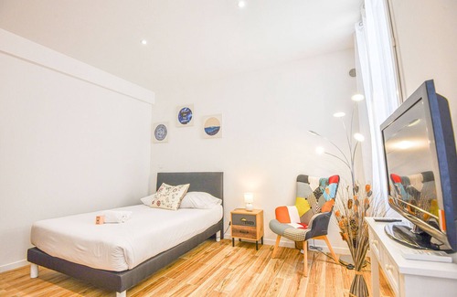 Baille Apartamento | Studio neuf avec A/C proche Castellane et métro