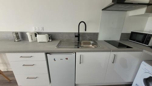 Tarbes Apartamento | Studio NEUF et élégant avec CLIM