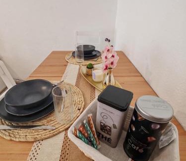Costieres Apartamento | studio Nimes capouchiné parking et balcon proche centre