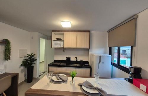 Prado Velho Apartamento | Studio Novo e completo perto da PUC
