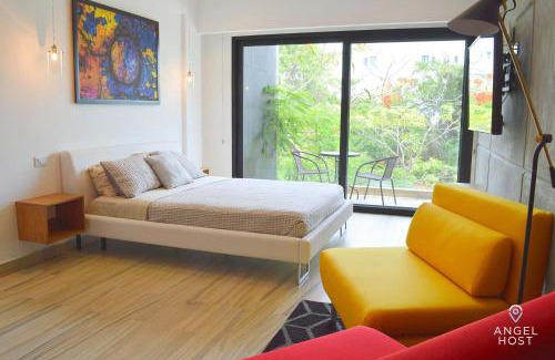 Luis Donaldo Colosio Casa | Studio on 5th, PVT Balcony, Oceanview Roof Pool