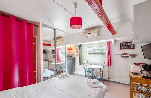 2nd Arrondissement Apartamento | Studio on Barge, Le Cormoran, Edge of the Saône in Lyon