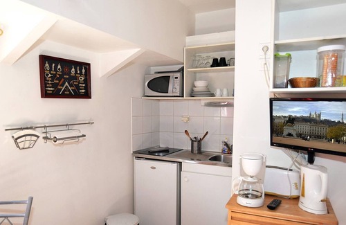 2nd Arrondissement Apartamento | Studio on Barge, Le Cormoran, Edge of the Saône in Lyon