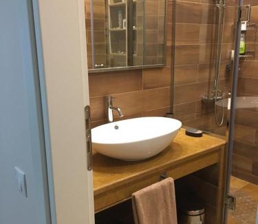 Loutraki-Agioi Theodoroi Apartamento | Studio on the beach