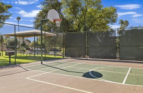 Las Casitas del Sur Apartamento | Studio on the Lake w/Pool, Hot Tub & Tennis