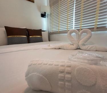 Alabang Apartamento | Studio One Condominium, Alabang - Bluu - Fiber Wi-Fi, Netflix-ready