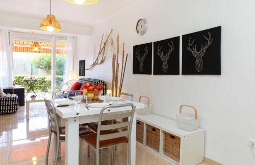 La Pineda Apartamento | Studio Paradis Playa by Interhome