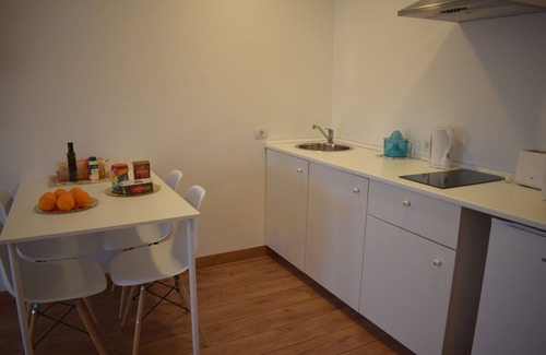 Portomarín Apartamento | Estudio Ático La Casa de Manuel, se encuentra en Portomarín, a 22km de Sarria.