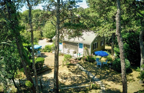 East Orleans Apartamento | Studio perfect for 3, Walk to Nauset Beach!