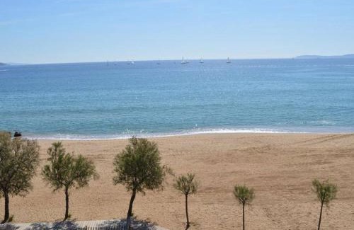 Le Lavandou Apartamento | Studio pour 4 personnes avec terrasse et plage directe au Lavandou - FR-1-251-251