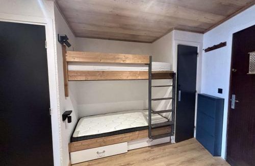 Cognet Apartamento | Studio pour 6 à L'Alpe d'Huez, proche pistes, casier à skis - FR-1-405-363