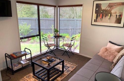 Hamilton Casa | Studio, Quiet location, Central to city