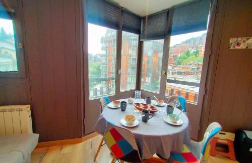 Avoriaz Apartamento | Studio rénové à Avoriaz: 4 pers, avec casier à skis, au cœur du village - FR-1-633-74