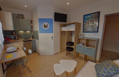 Port-Louis Apartamento | Studio rénové à Port-Louis, proche plage et centre, jardin commun, 2 couchages, WiFi inclus - FR-1-349-143