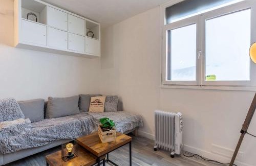 Pla d'Adet Apartamento | Studio rénové au pied des pistes, idéal famille - FR-1-296-518