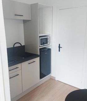 Dernier Sou Apartamento | Studio rénové avec jacuzzi & jardin, 5 min du centre historique