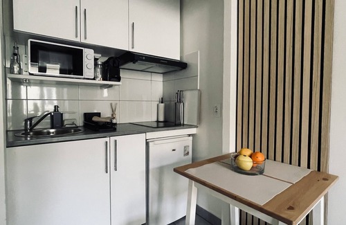 Charenton-le-Pont Apartamento | Studio Rénové, Fonctionnel, Proche Métro Paris, Idéal Solo/duo, Vistes ou Work