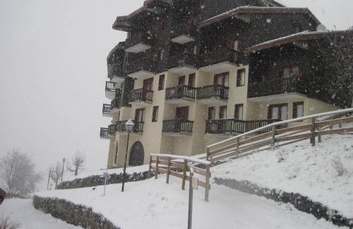 Montchavin Apartamento | Studio rénové proche pistes avec balcon et coin montagne - FR-1-181-2469