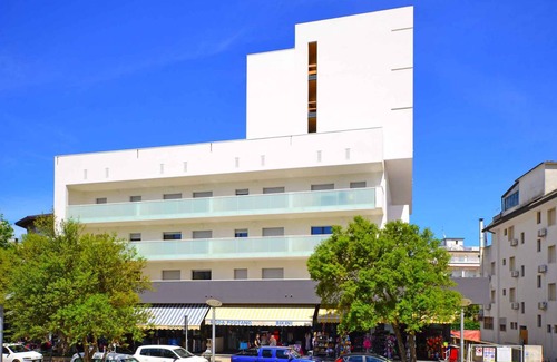 Lignano Sabbiadoro Apartamento | Studio renovated with air conditioning